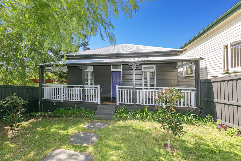 CHARMING 3 BED QUEENSLANDER